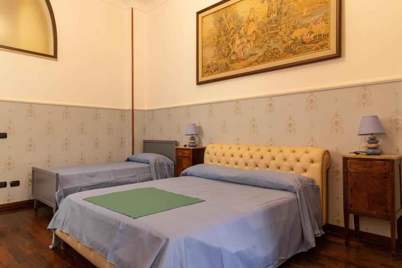 Domus Annabella Apartment Наполи Екстериор снимка